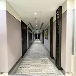 Stunning Apt With Balcony & Incredible Views Dubai