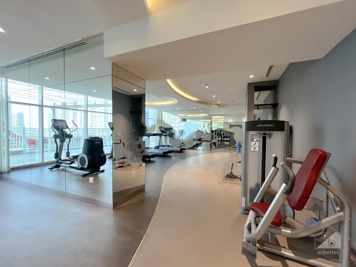 Stunning With Balcony & Incredible Views Dubai