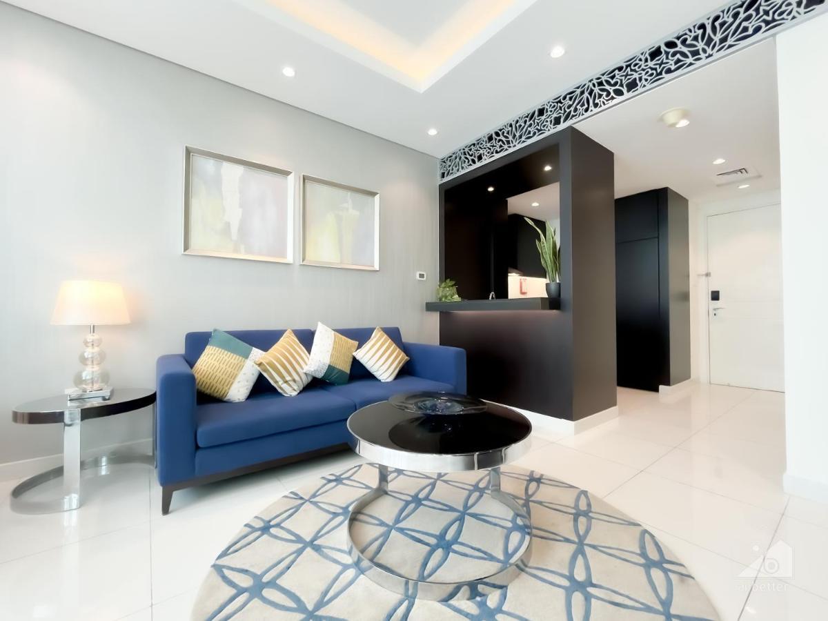 Apartment Stunning With Balcony & Incredible Views