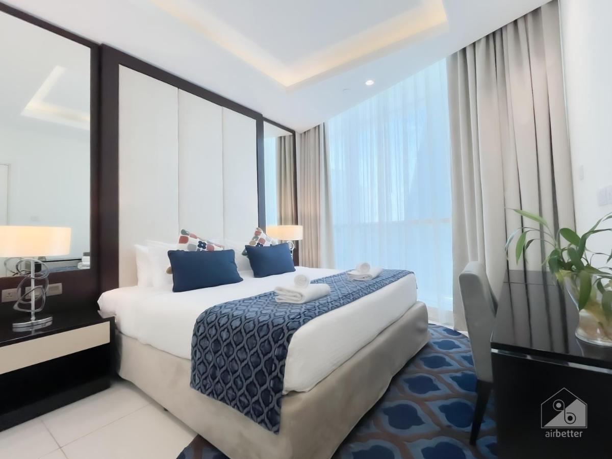 Stunning With Balcony & Incredible Views