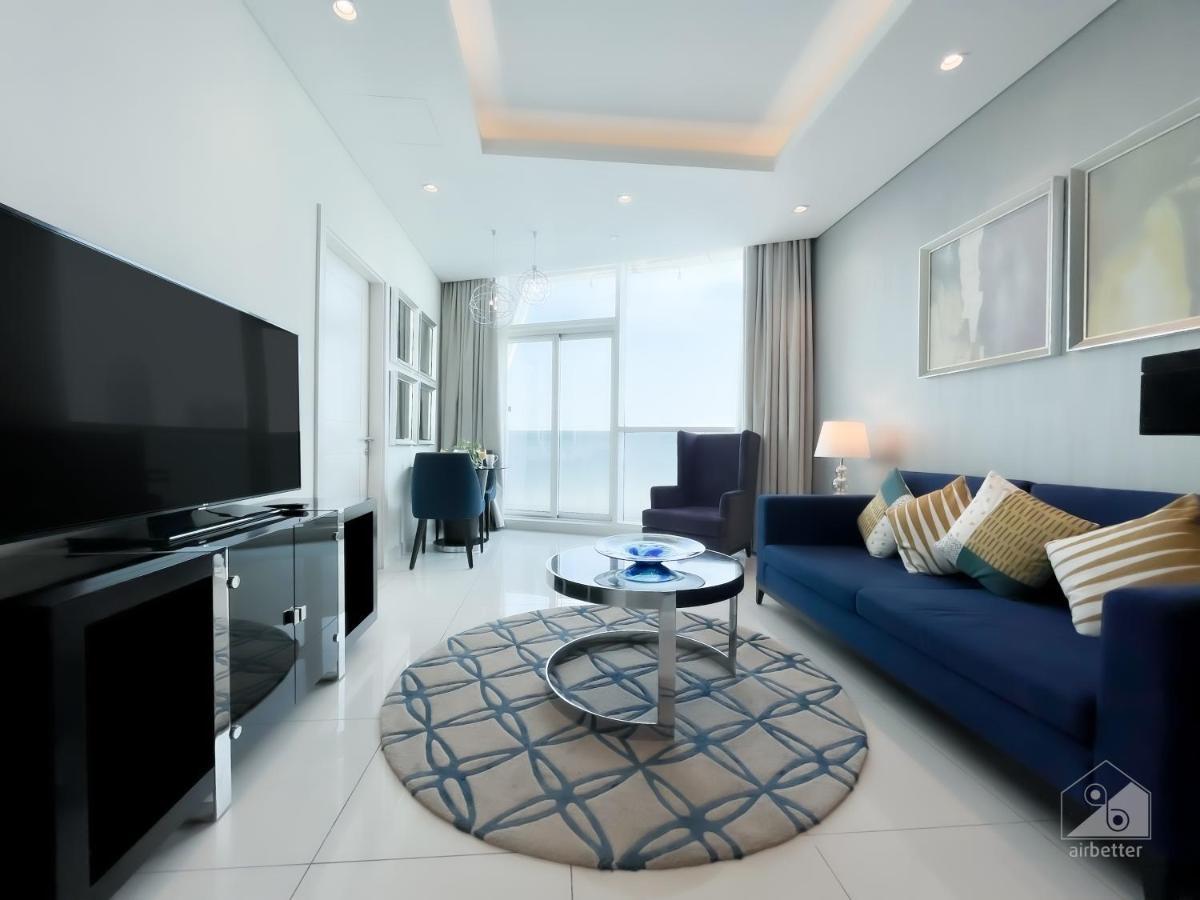 Stunning With Balcony & Incredible Views Dubai