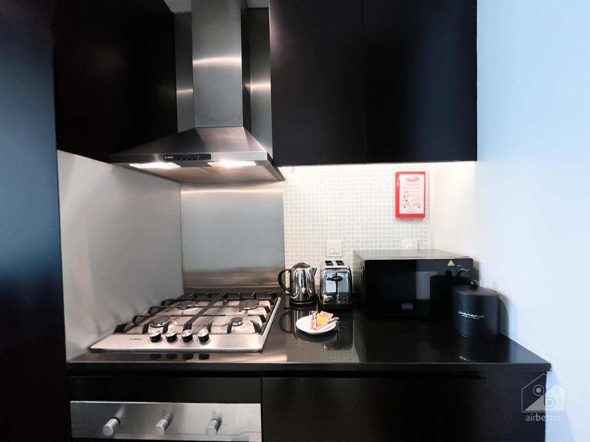 Stunning With Balcony & Incredible Views Apartment Dubai